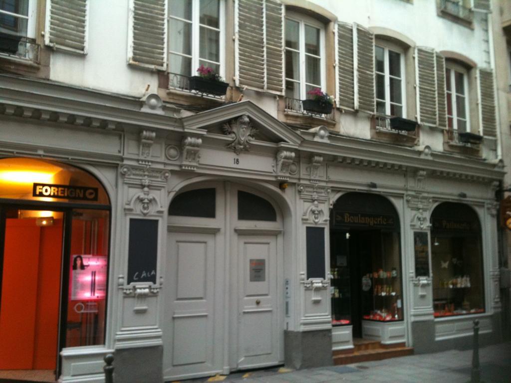 Les Serruriers - Appartement Spacieux Avec Terrasse & Parking Strasbourg Værelse billede